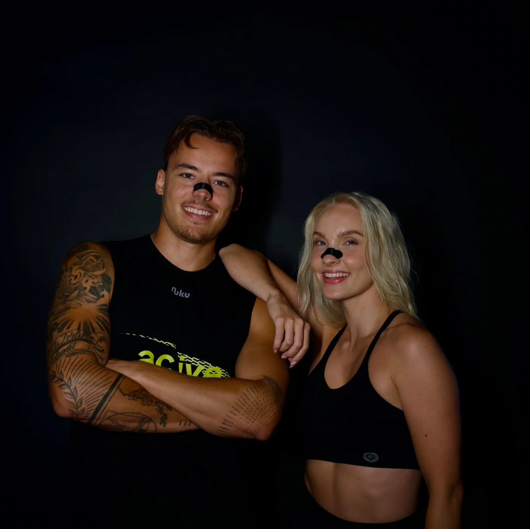 Carbon Black Neusstrip